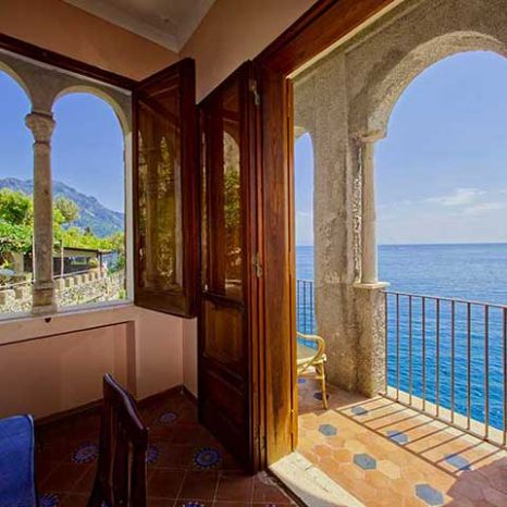 romantic villa Amalfi Coast