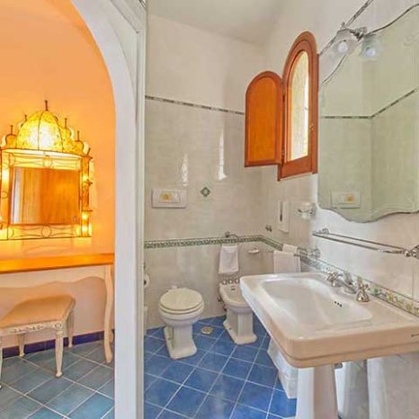 suite over the sea close to Positano